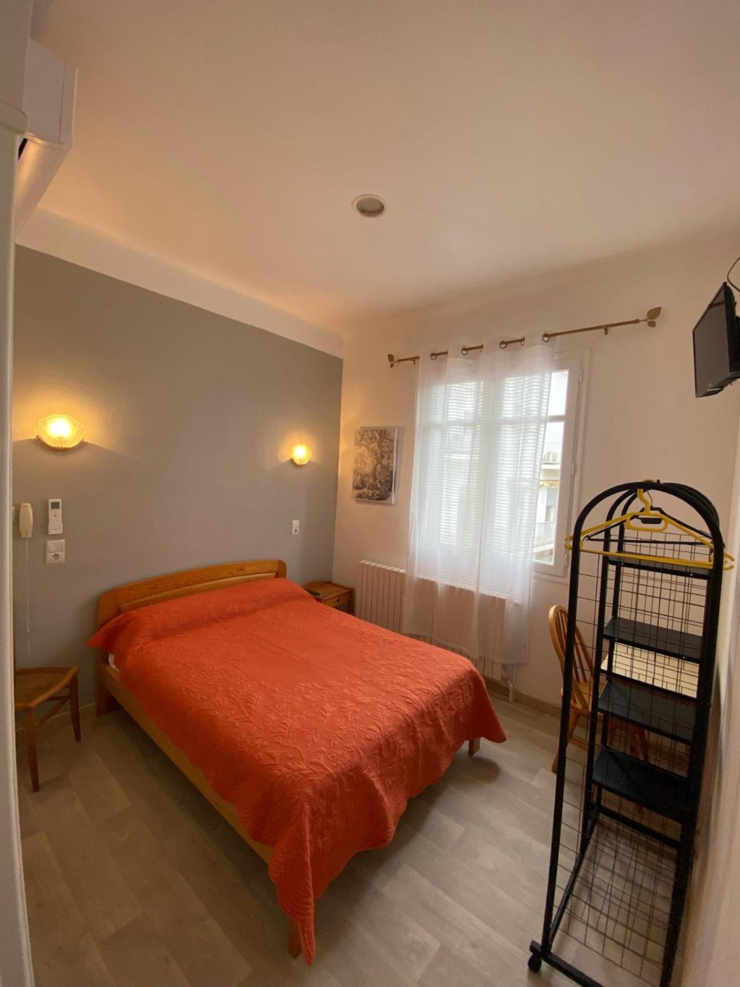 Hotel Le Floreal Le Soler ภายนอก รูปภาพ