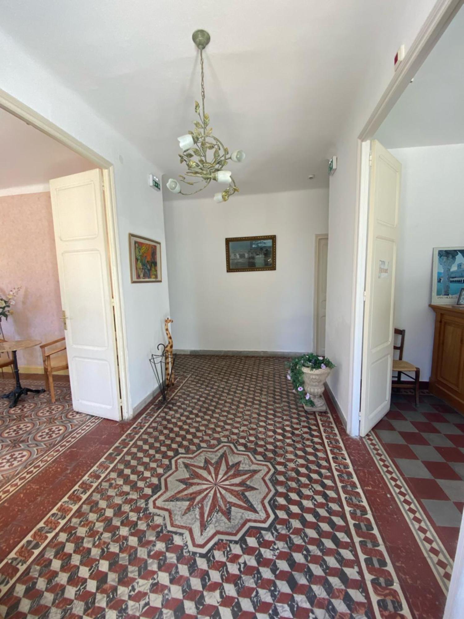Hotel Le Floreal Le Soler ภายนอก รูปภาพ